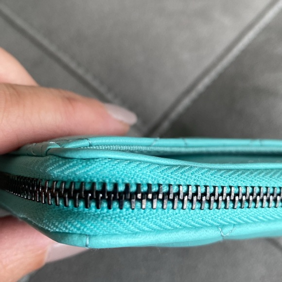 NWT, Chanel O-Cardholder - Picture 6 of 12